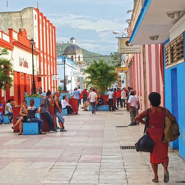FLA.WINTER.16.CUBA Holguin main pedestrian street 2 rev 600