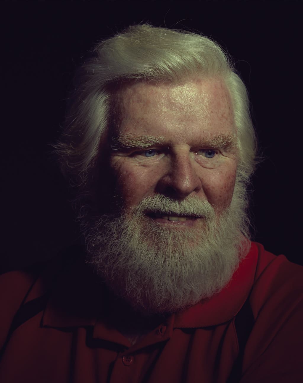 FEATURE.V8.Santas©MBKoeth MG 4446 copy