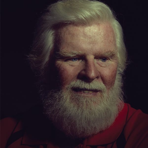 FEATURE.V8.Santas©MBKoeth MG 4446.600