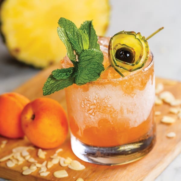 10 Quarantinis to Make Your Next Zoom Happy Hour a Little Happier 3 GROVESTAND.V8.Vincenzo©Michael Caronchi.Bum Boat Bar Tulia VERTICAL.REV .600