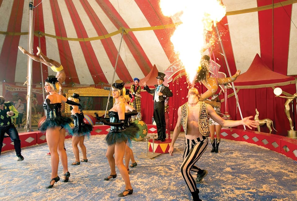 Things To Do In Florida: The Tide Winter 2018 1 TIDE.V12.Vendardos JAMZ1549 1.pc .Courtesy of Venardos Circus