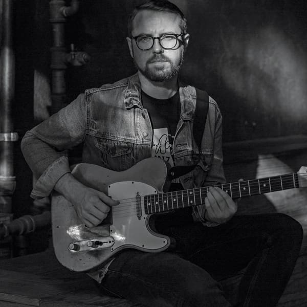 FLEDGELINGS.20181015 RICKLOLLAR 0189.BW .REV .600