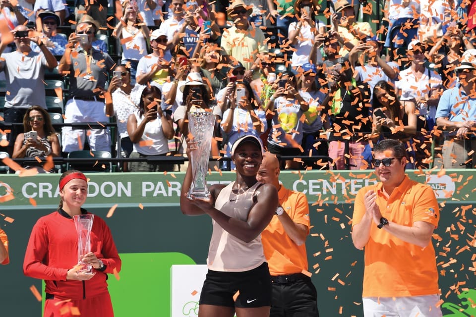 Sloane Stephens: Love Game 3 SLOANE.V13.P5S 1041