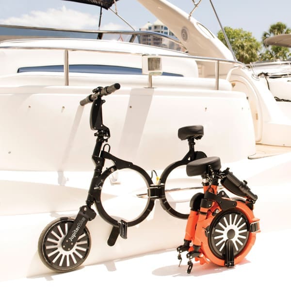 MIF.V14.JB Images Boating YachtBack.600