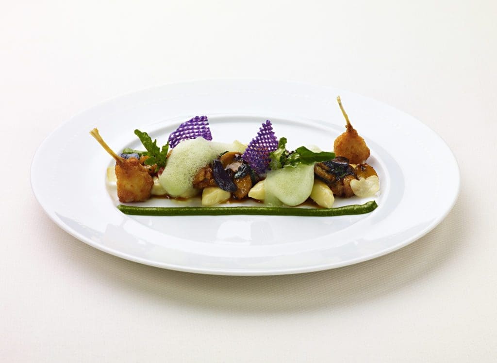 Chef Daniel Boulud Thinks Floridians Should Eat This Everglades Delicacy (P.S. It’s Not Gator) 2 2 FLORIDA FROG LEGS by T. Schauer