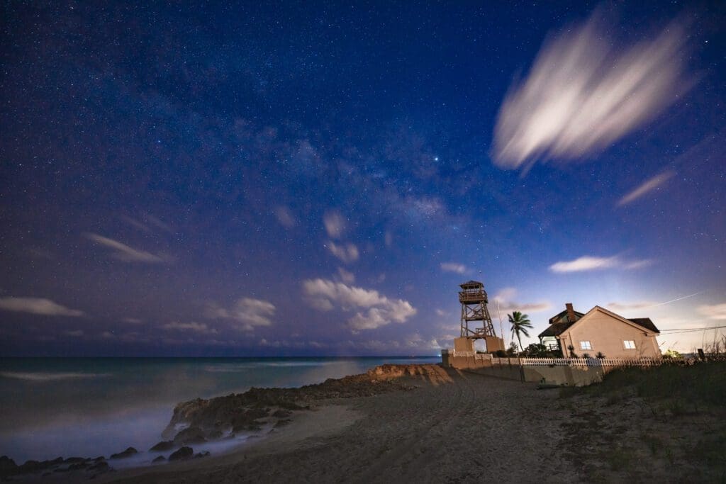 x034x Milkyway Over the House of Refuge in Stuart Florida