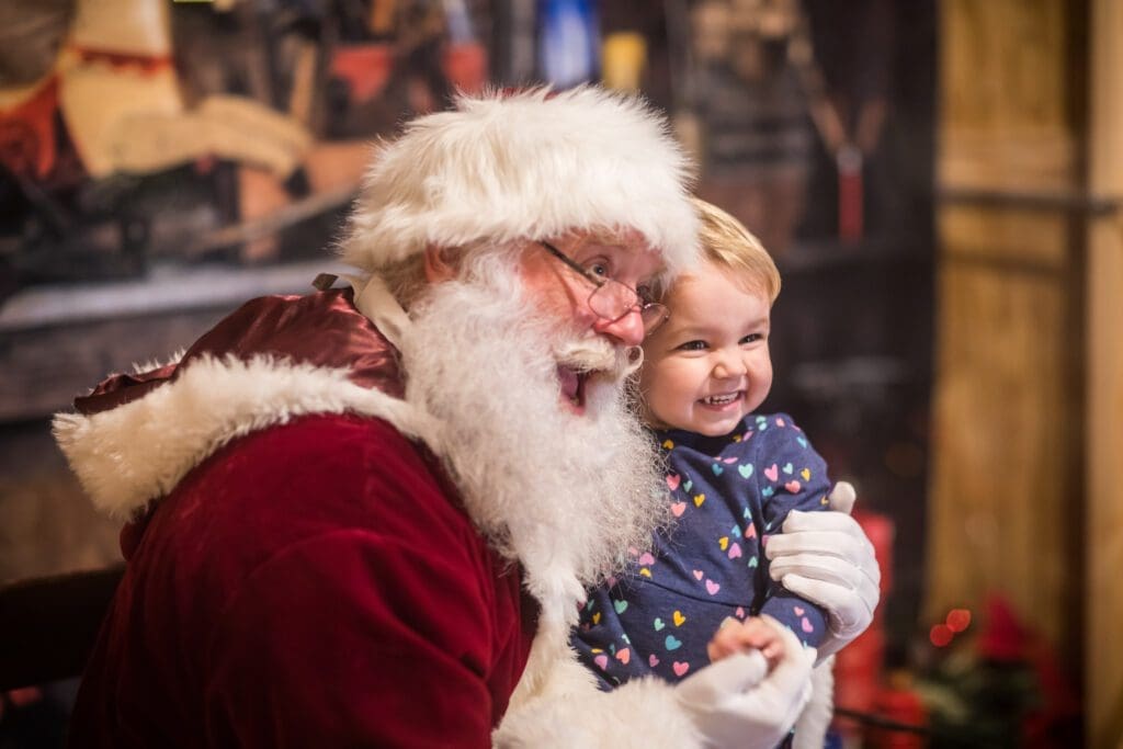 Meet the Real Saint Nick in Amelia Island this Christmas 1 2019 Amelia Dickens on Centre 217A Deremer Studios LLCDeremer Studios Amelia Island Commercial Photography www.deremerstudios.com