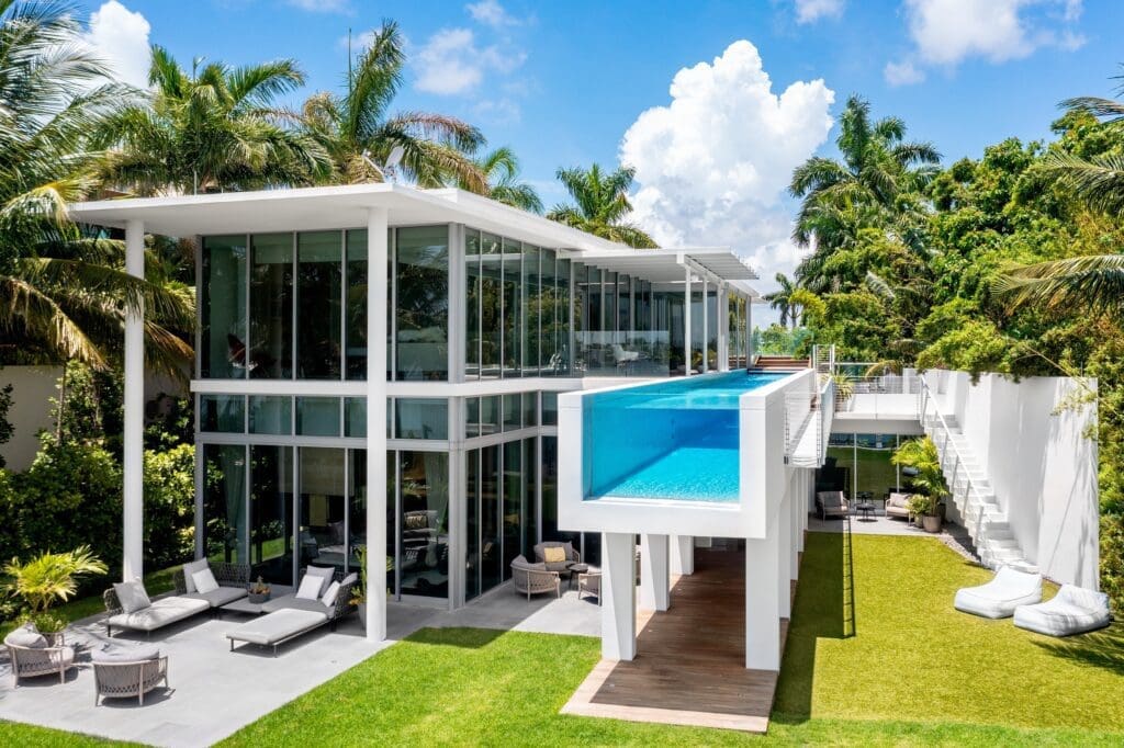 Three Glamorous Florida Homes that Make Perfect Party Pads 3 Aerial 6
