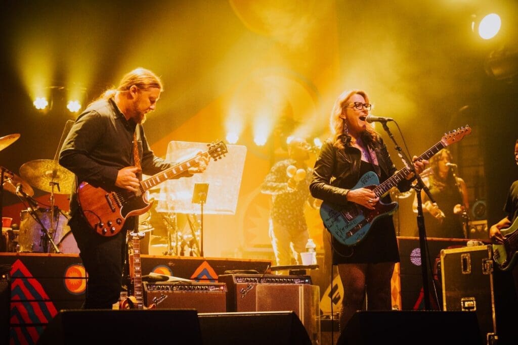 Tedeschi Trucks Band Takes Over an Allman Brothers Band Tradition at the Beacon Theatre 1 WEB BSP02696
