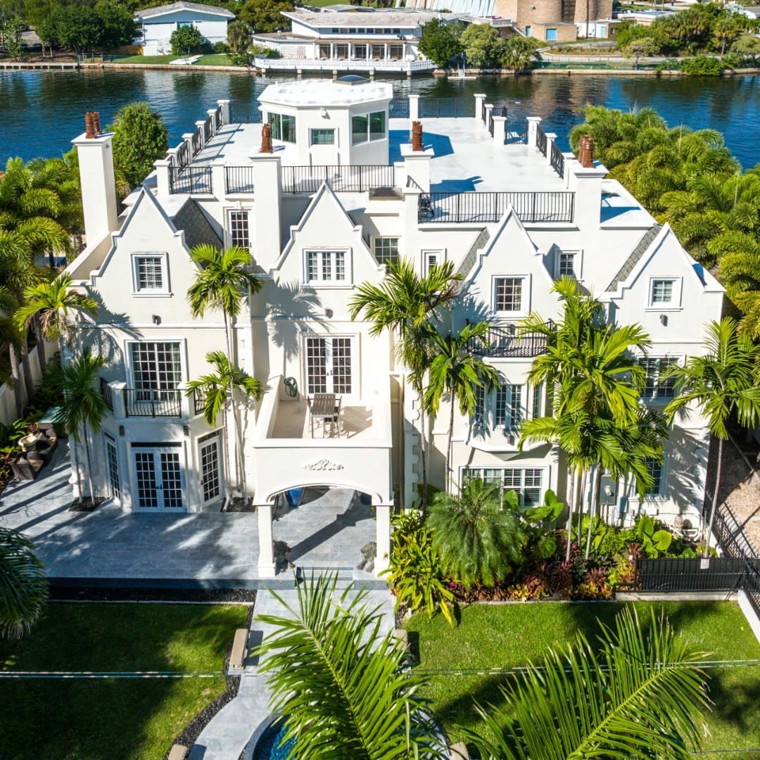 FEATIMAGE 094 TheModernCastle FortLauderdale FL 33304 FULL