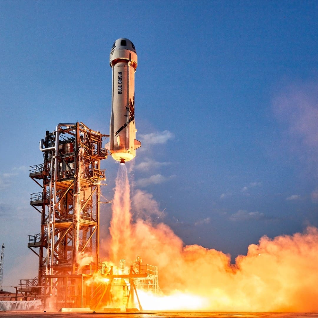 FEATIMAGE blue origin first human flight l0 new shepard launch