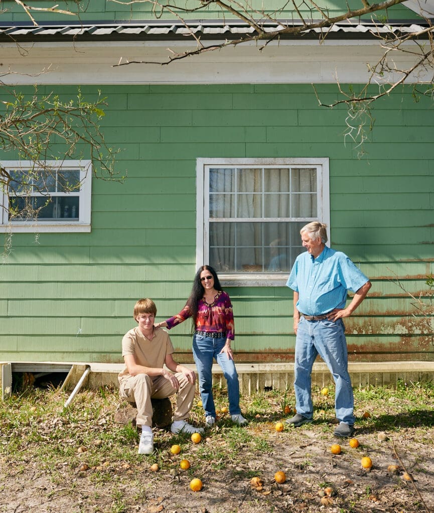 Florida's Iconic Tupelo Honey is in a Sticky Situation. Can Beekeepers Bring it Back? 7 PROOFS FlamingoMag Apalachicola MBKoeth 0L7A9892 e1683224510438