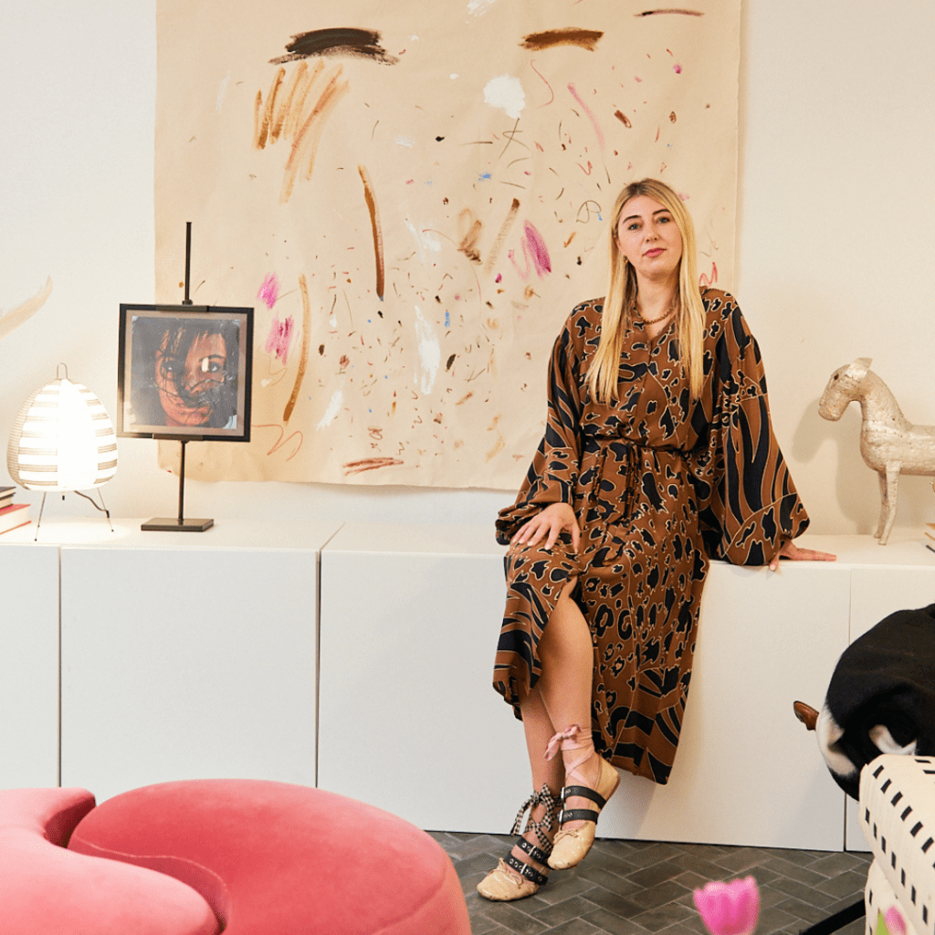 Vintage Vogue: How Virginia Chamlee Mastered the Art of Thrifting 1 VC Feat Image