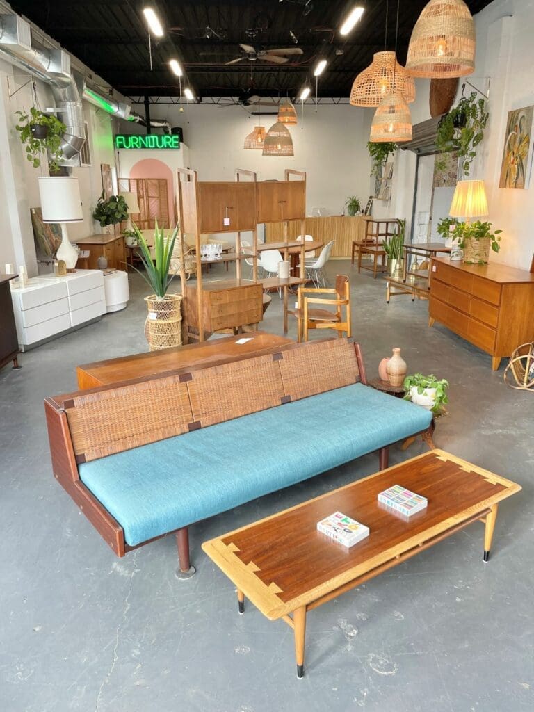 Where to Shop in Florida for Antiques, Thrifting and Other Vintage Finds 2 warehouse