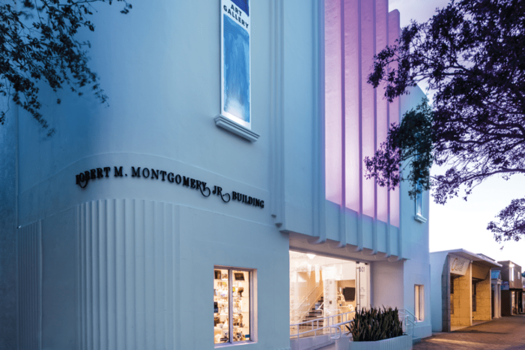 Discover the Buzz in The Palm Beaches 1 art gallery
