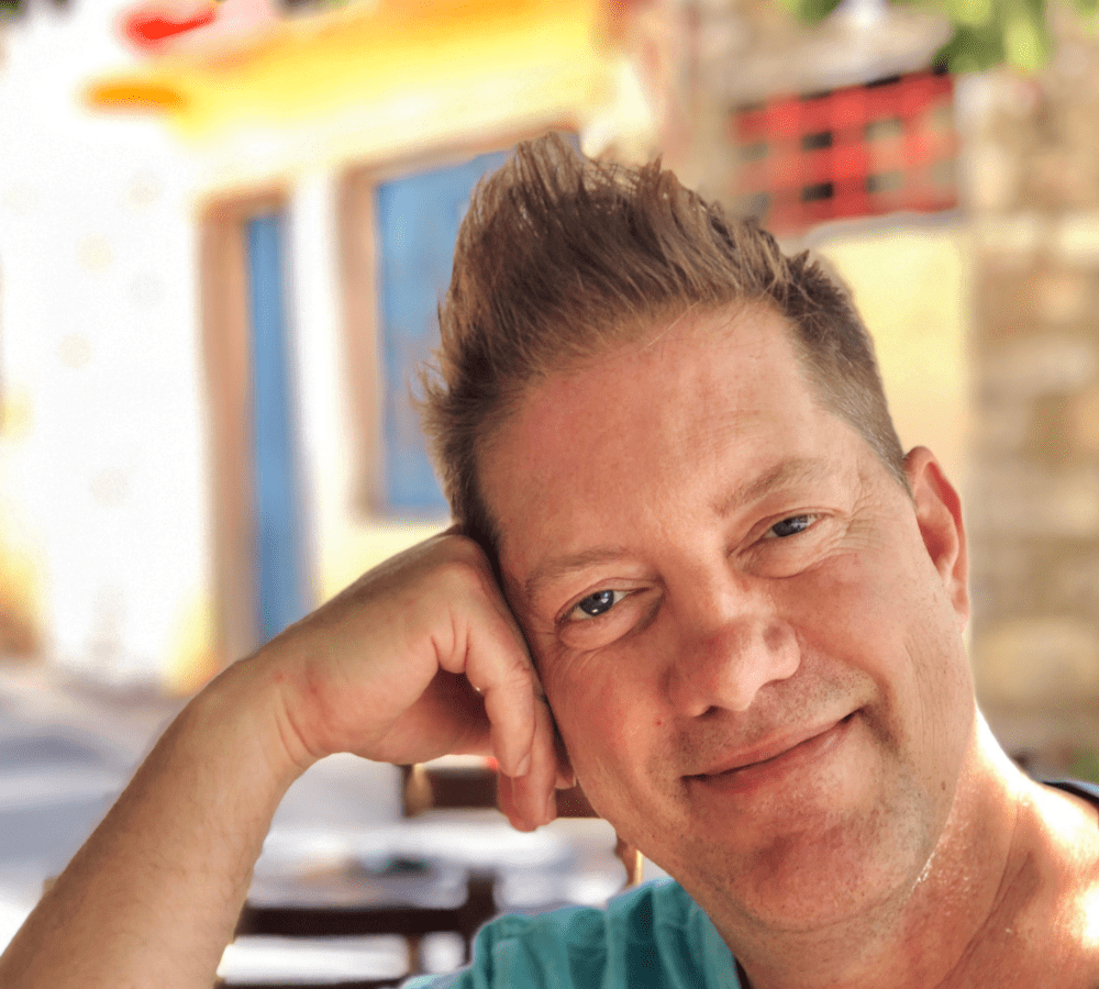 Discover the Buzz in The Palm Beaches 5 curator 2