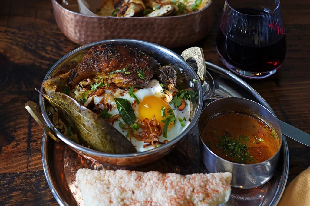 Ela Curry & Cocktails