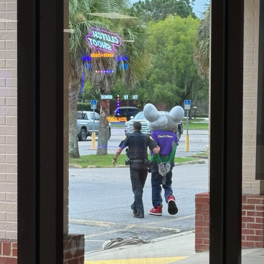Chuck E Cheese arrest in Florida