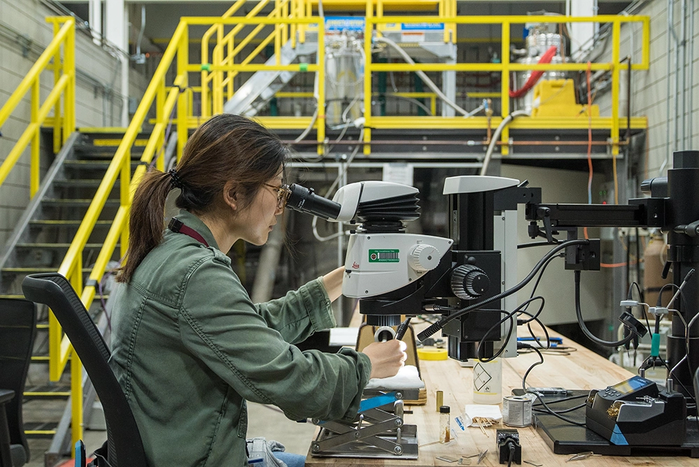 Tallahassee's MagLab Did It Again 3 Physicist Yawen Fang