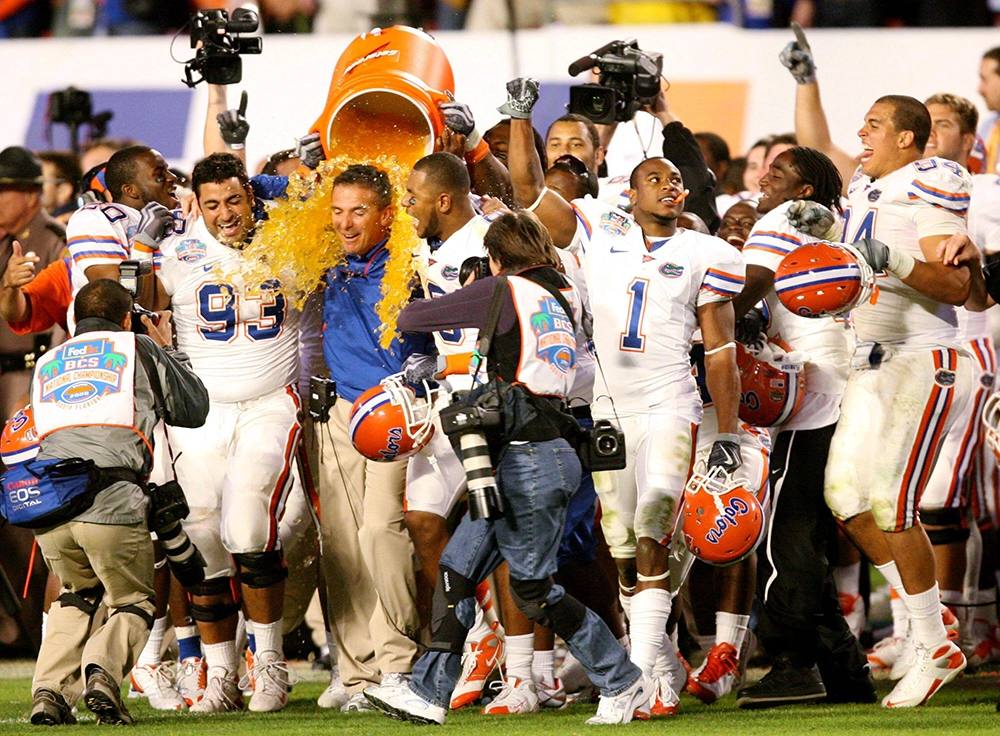 How Gatorade Started in the Swamp 3 Coach Urban Meyer Gatorade shower